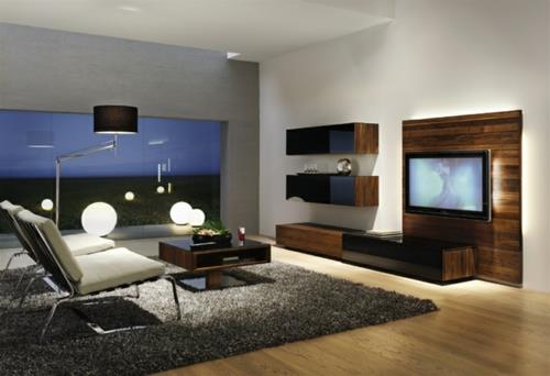 tyylikäs olohuone huonekalut sisäänrakennetut hyllyt näytön lattiavalaisin matto
