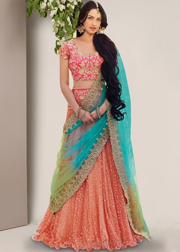 Lehenga Saree az eljegyzésért