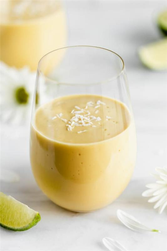 virkistäviä kesäjuomia Mango Lassin perinteiset intialaiset juomat