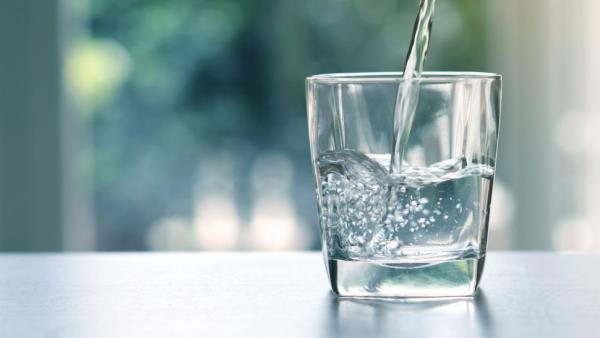 virkistävät kesäjuomat puhdasta vettä juo 2 l päivässä paras virvoke kesällä
