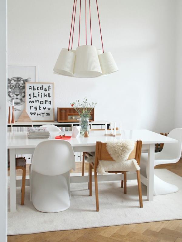 ruokapöytä ja tuolit skandinaavinen design riippuvalaisin valkoinen