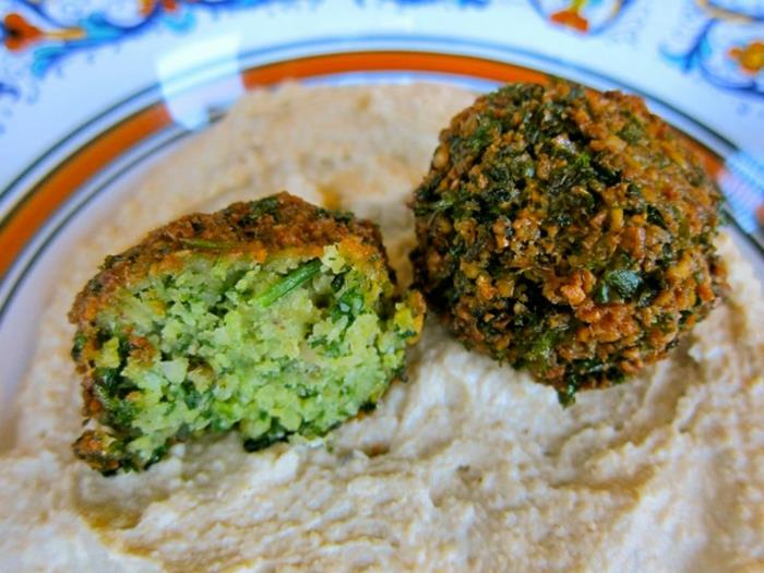 falafel -resepti terveellisiä perinteisiä tuoreita yrttejä