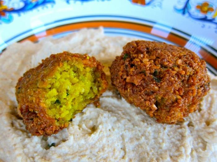 falafel -resepti perinteiset kurkuma -kikherneet
