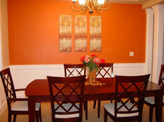 väri oranssi ruokapöydän tuolit mahonki seinätaide