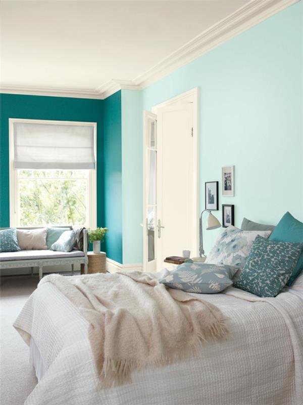 makuuhuoneen värisuunnitteluideoissa yhdistyvät siniset sävyt