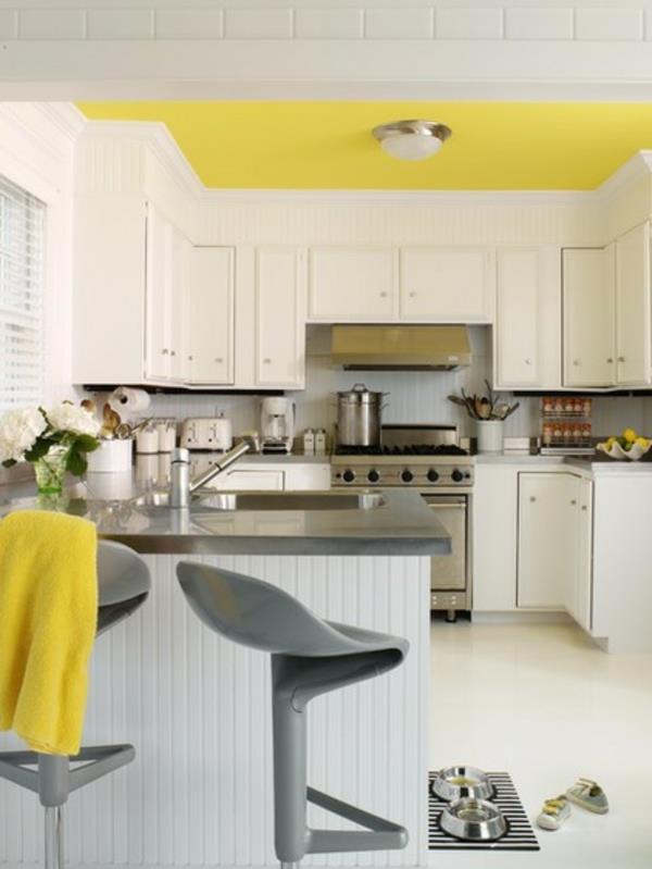 värisuunnittelu keittiökalusteet keittiöideat huoneen katto keltaisella
