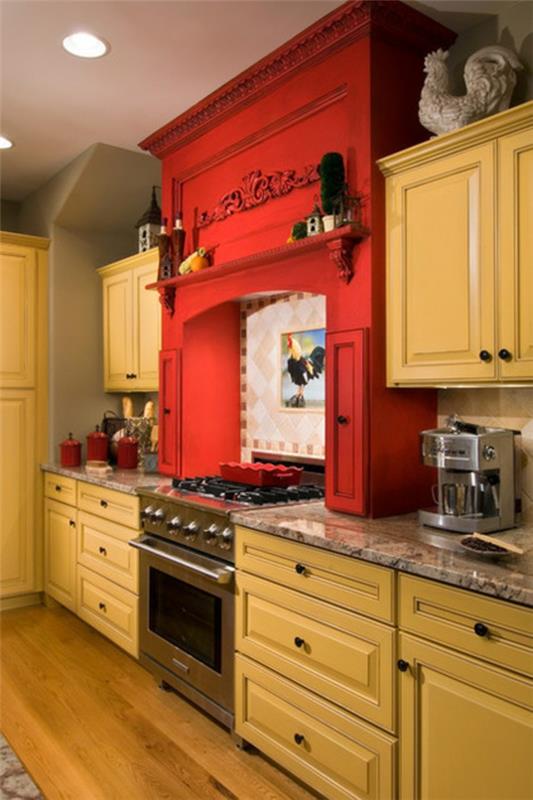 värisuunnittelu keittiökalusteet keittiökaapit seinän väri keltainen