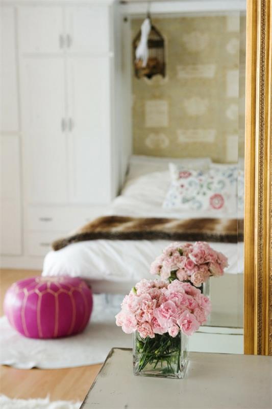 väri ideoita romanttinen makuuhuone kukka jakkara vaaleanpunainen vaaleanpunainen väri aksentteja