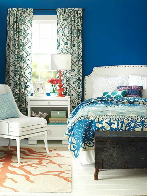 väriideat makuuhuoneen sininen seinän suunnittelu värikäs