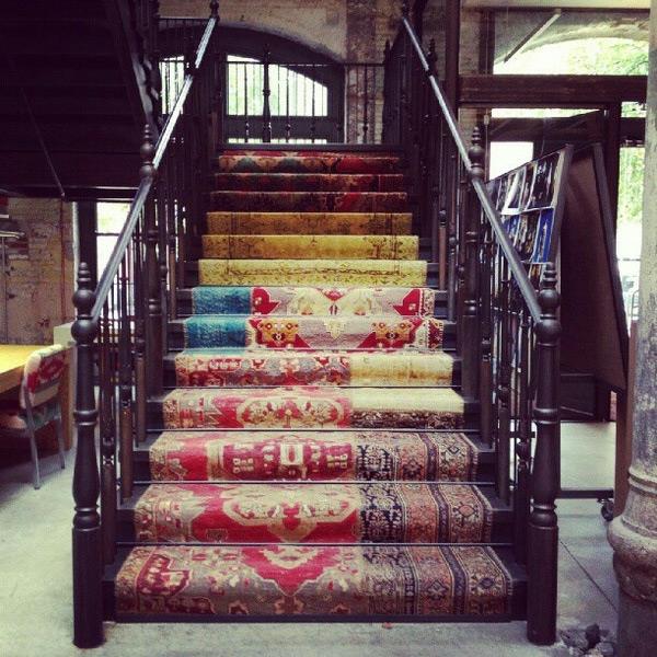 värilliset portaiden juoksijat portaikon koristeet