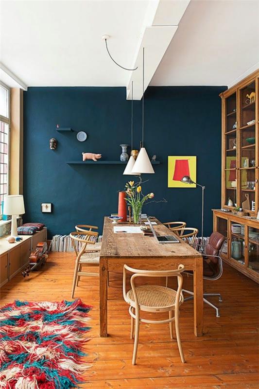 värillinen seinäsuunnittelu ruokasali tummansininen