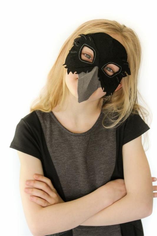 Karnevaalimaskit saavat lapset keksimään ideoita