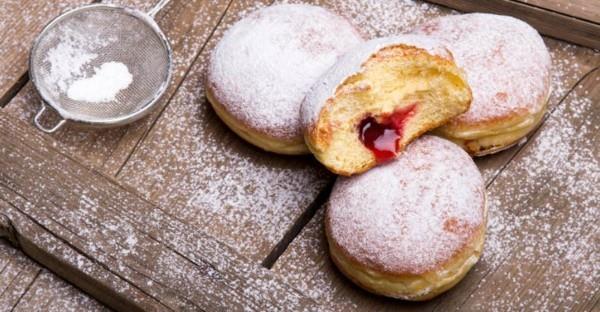karnevaali donitsi berliini karnevaalibuffet