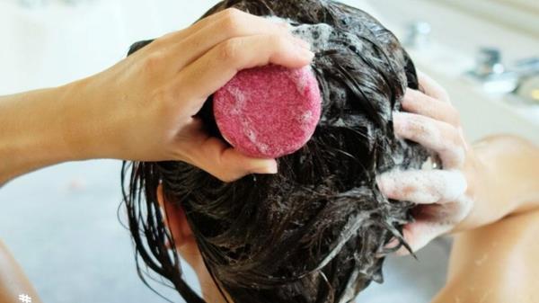 kiinteä shampoo kestävään hiustenhoitoon