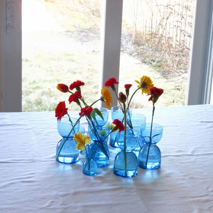 juhlapöydän koristeet sininen purkaa lasin kukkakoristeet