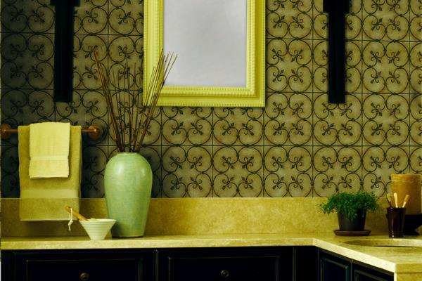 vihreät värit kostea huoneen taustakuva kylpyhuoneeseen koriste -esineet kukka maljakko