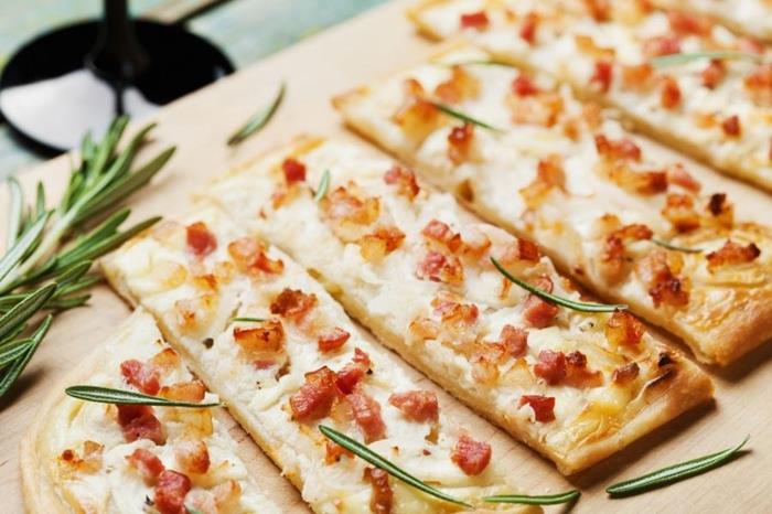Tee tarte flambée itse valkoviiniparsan kanssa