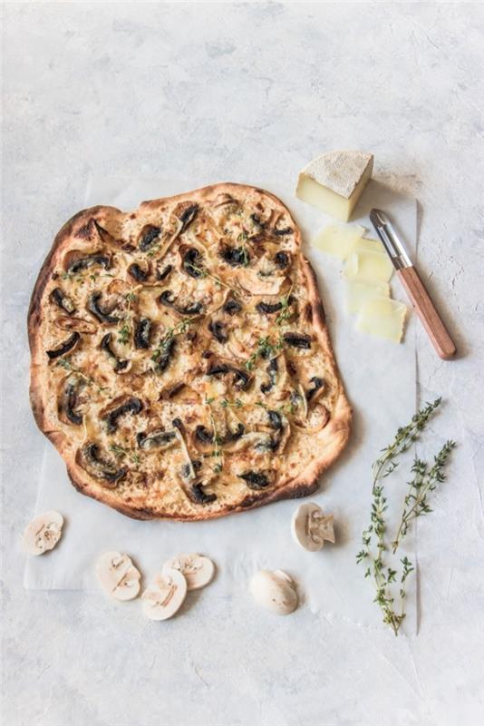 Tee tarte flambée itse valkoviiniparsan kanssa