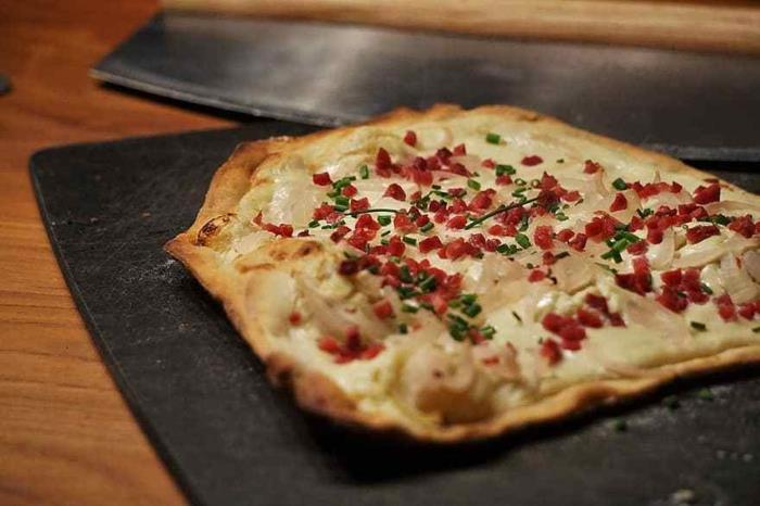 Tee tarte flambée itse pekonia