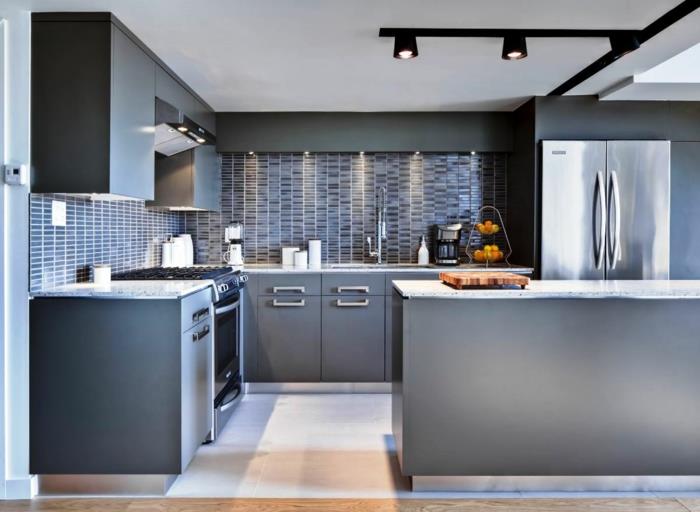 laatta väri keittiö seinälaatat keittiö saari harmaa keittiökaapit