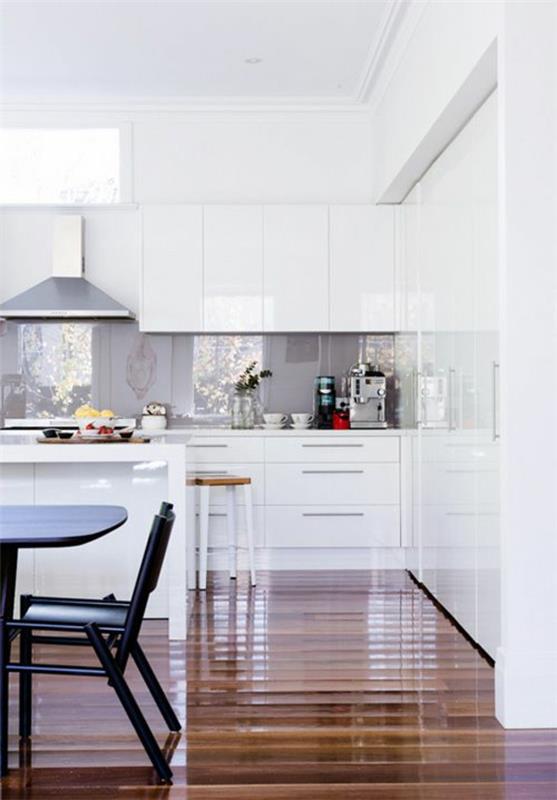 Laatta peili lasi kiiltävä keittiö takaseinä roiskevesi keittiö moderni valkoinen