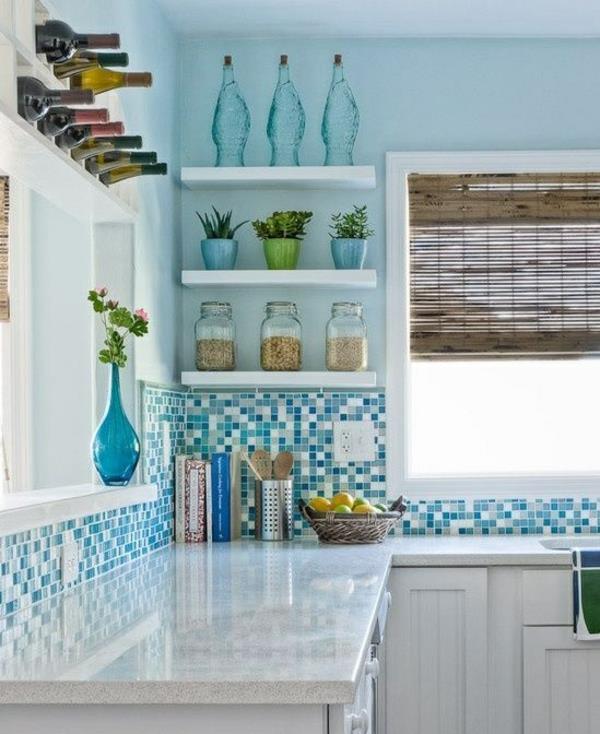 kaakeloitu peili keittiö keittiö takaseinä ideoita mosaiikki laatat sininen