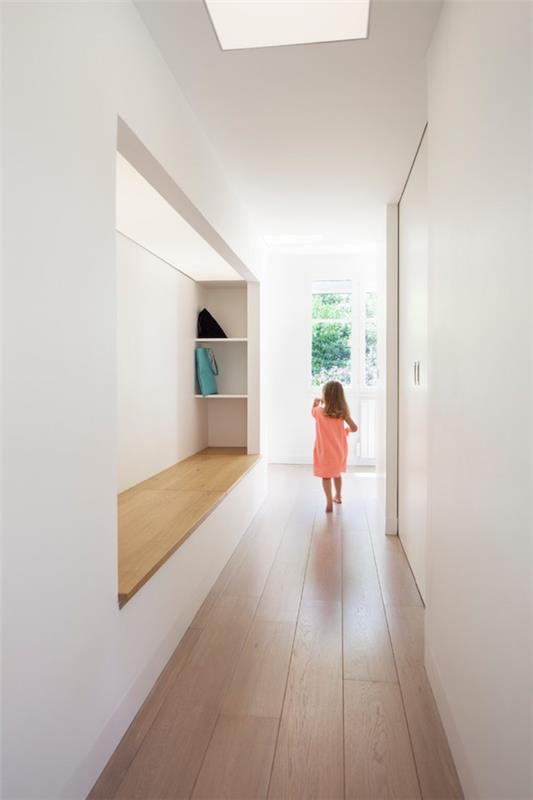 käytäväsuunnittelu modernit minimalistiset kirkkaat värit