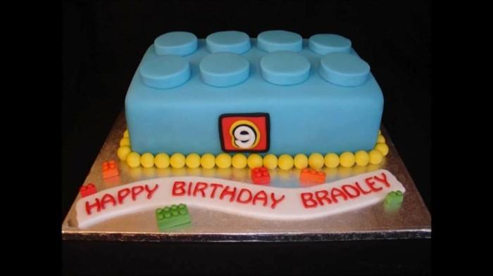 fondantikakku sydänkakku fondanttireseptillä vaaleanpunainen lego