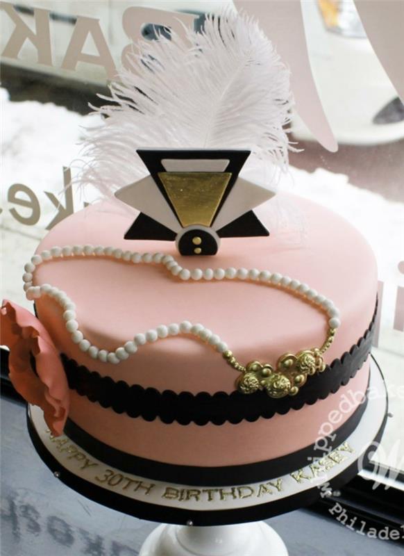 sydänpiirakat fondanttireseptillä vaaleanpunaisia ​​helmiä
