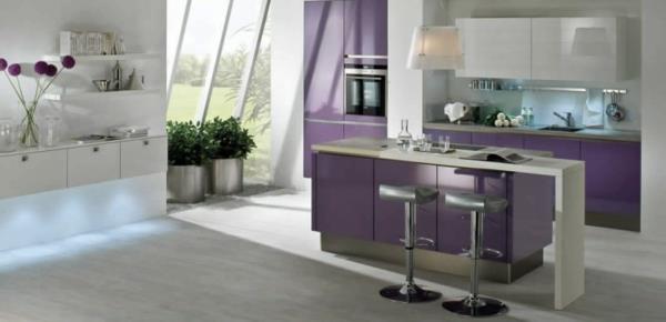 nainen naisellinen violetti keittiösaari suunnittelee idean moderniksi