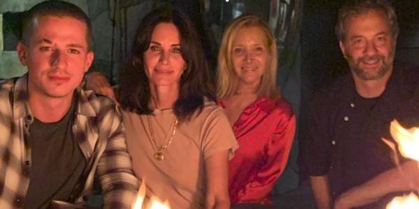 ystävien kokoontuminen - julkkikset hollywood courtney cox