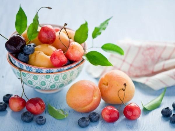 tee tuoreiden hedelmien hedelmäkärpäsloukku itse