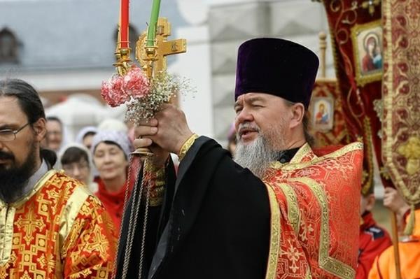 hyvää pääsiäistä eurooppalaiset perinteet pääsiäisen päivät Euroopassa venäjä liturgia
