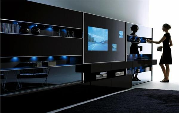 futurismi taidekalusteet hi tech