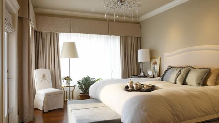 verhot makuuhuoneen beige -verhot ovat neutraali ratkaisu modernilla makuuhuonealueella