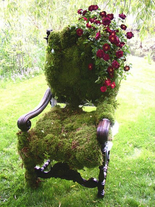 puutarha koristele vihreitä tuolin kukkia