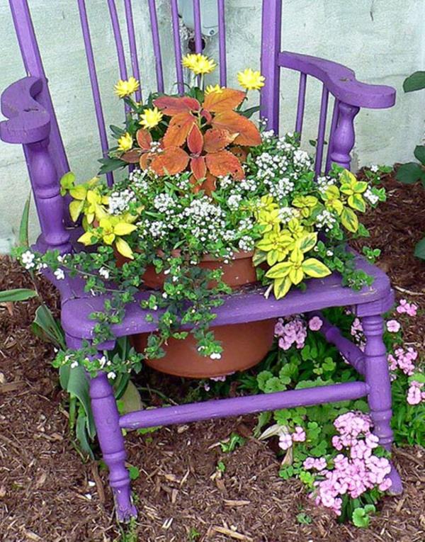puutarha sisustaa violetti tuoli kukat ulkopuoli
