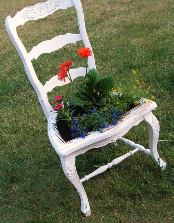 puutarhasuunnittelu deco -ideoita valkoinen vanha tuolikasvi