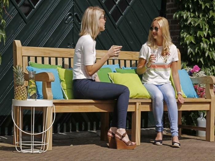 Puutarhasuunnitteluideoita Puutarhapenkki Puinen penkki