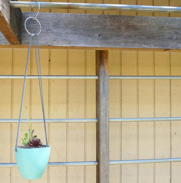 puutarhan istutuskoneet ripustavat käsityöideoita puutarhaan