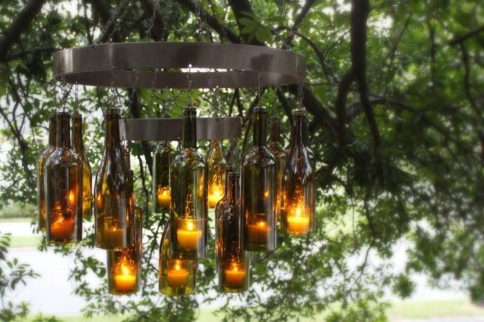 kotitekoinen puutarhan sisustus kaunis kynttilänjalka kotitekoinen pulloista