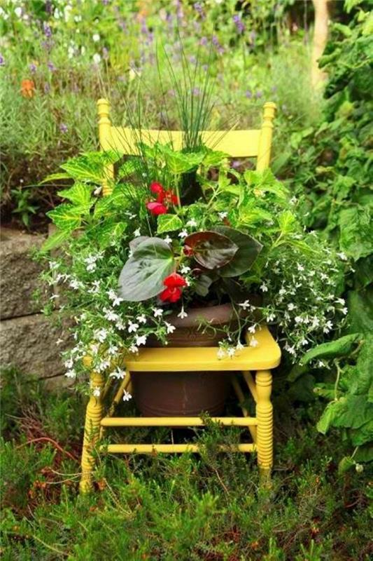 puutarhasuunnittelu puutarhaideoita diy upcycling puinen tuoli vintage keltainen maalaus istutuskukka