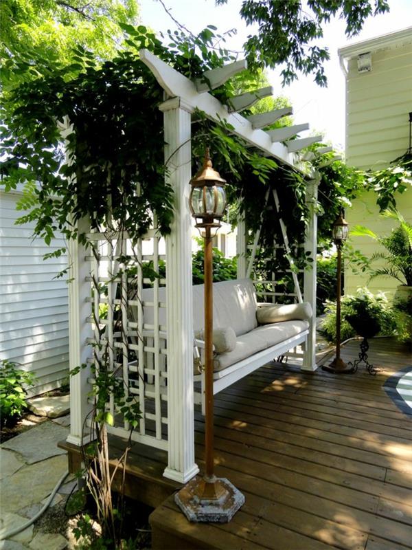 puutarhakeinu pergola istuttaa tyylikkäitä puutarhaideoita