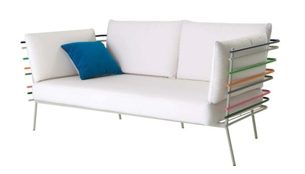 ulkokalusteiden suunnittelu valkoinen nahka verhoiltu sohva sininen tyynyt