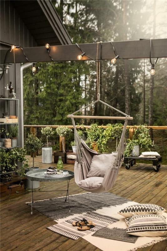 puutarhakalusteet modernit roikkuvat nojatuolit ja mukavat istuintyynyt
