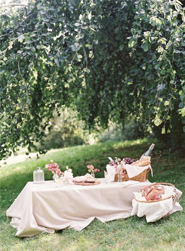 puutarhajuhlan koristelu piknikjuhla