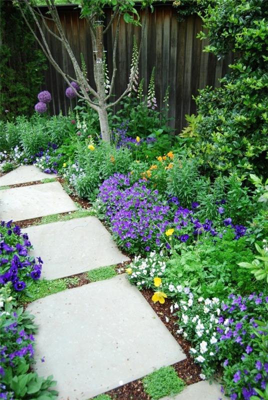 puutarhapolku idea kukat violetti valkoinen askelma