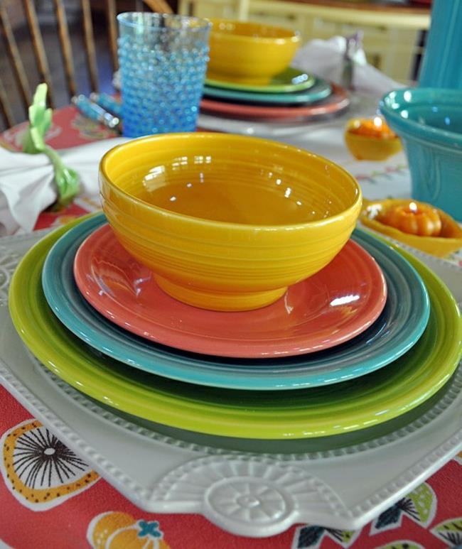 astiasto ostaa halpoja värillisiä lautasia kulho keittiövälineet