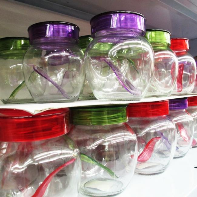 astiasto ostaa halpoja keittiövälineitä lasilaatikot muovilusikat
