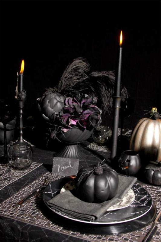 pelottavat mustat halloween -pöytäkoristeet
